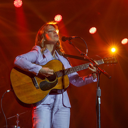 "Basia Bulat", Embrace, History, Rock, Toronto