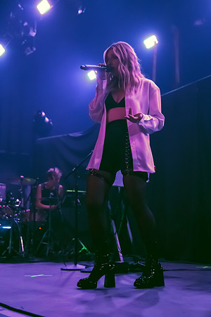 "Embrace Presents", Verite, History, Pop, Toronto