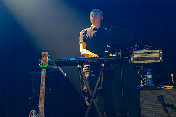 Peter Hook & The Light