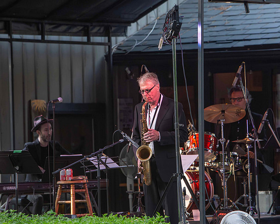 Tom Wilson's Symphonic Scars at The Blues Holler in Uxbridge.