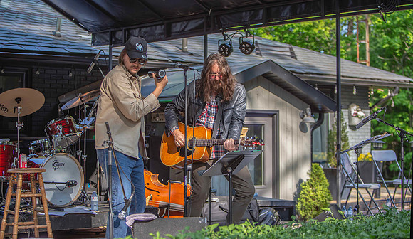 Tom Wilson's Symphonic Scars at The Blues Holler in Uxbridge.