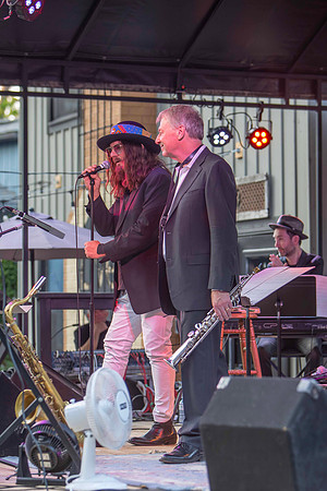 Tom Wilson's Symphonic Scars at The Blues Holler in Uxbridge.