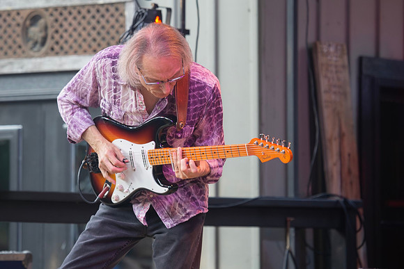 Sonny Landreth at Blues Holler in Uxbridge