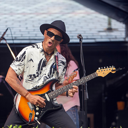 Glenn Marais & The Mojo Train at Blues Holler in Uxbridge