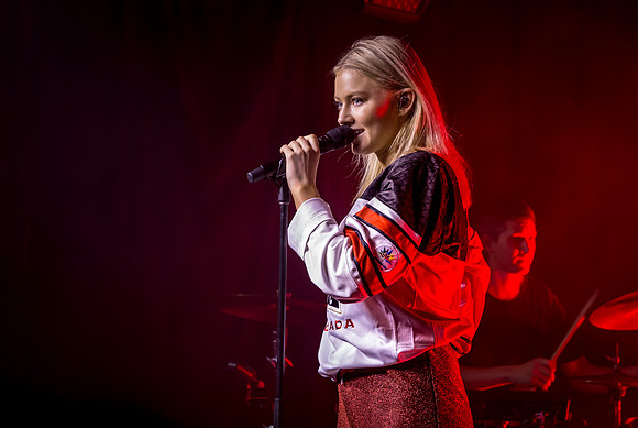 Astrid S