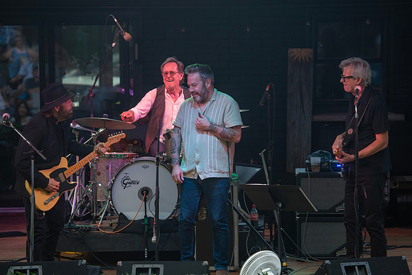 Colin Linden & The Rotting Matadors