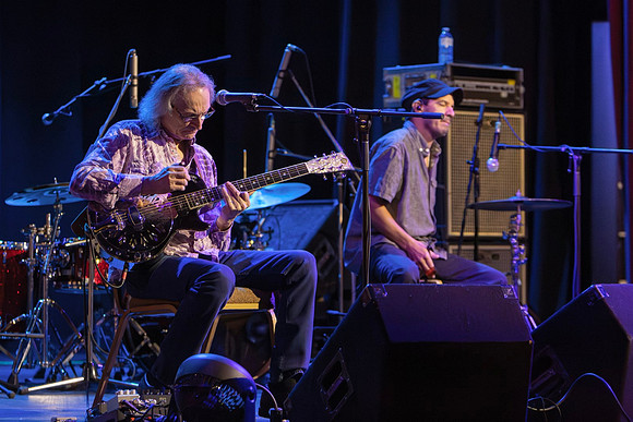 Sonny Landreth at Uxbridge Music Hall in Uxbridge