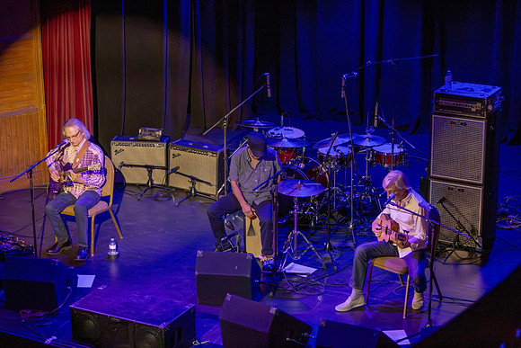 Sonny Landreth at Uxbridge Music Hall in Uxbridge