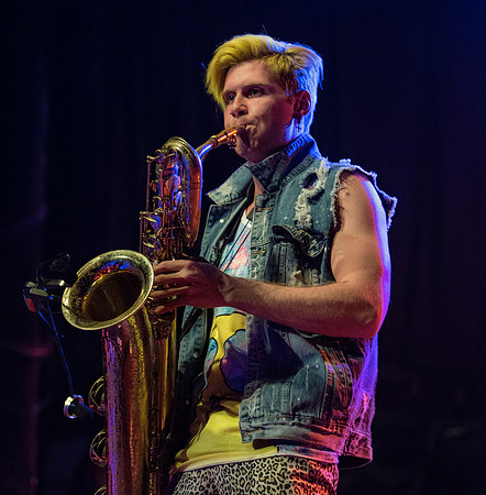 Too Many Zooz