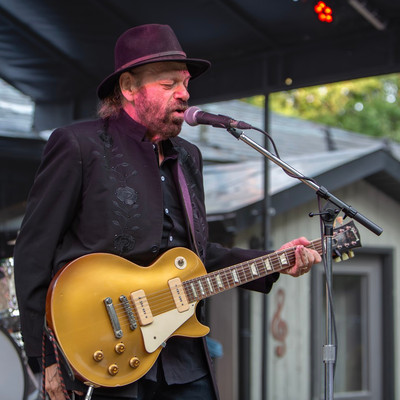 Colin Linden & The Rotting Matadors