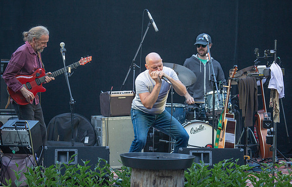 The Les Stroud Band