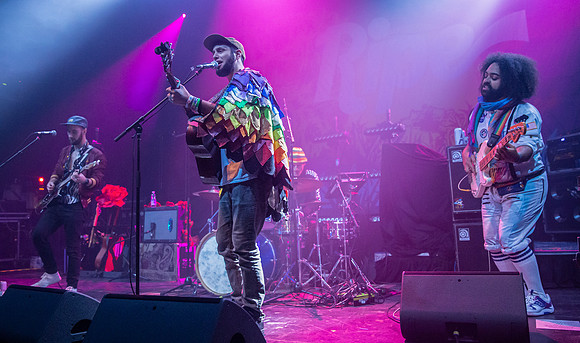 Joe Hertler & The Rainbow Seekers