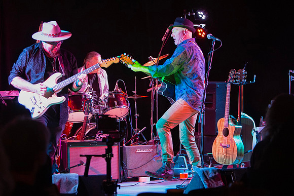 Les Stroud & The Campfire Kings at Port Whitby Marina