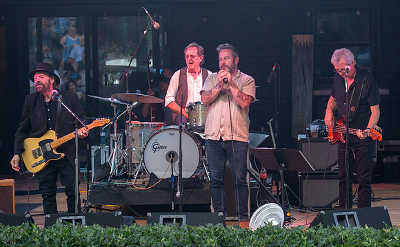 Colin Linden & The Rotting Matadors
