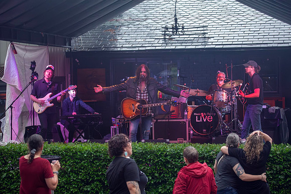 Junkhouse at Blues Holler in Uxbridge