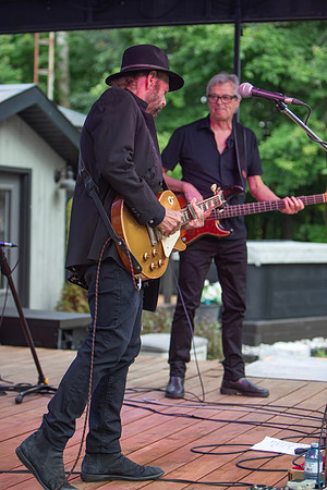 Colin Linden & The Rotting Matadors
