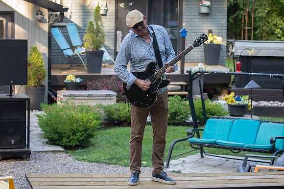 Steve Strongman at Blues Holler in Uxbridge
