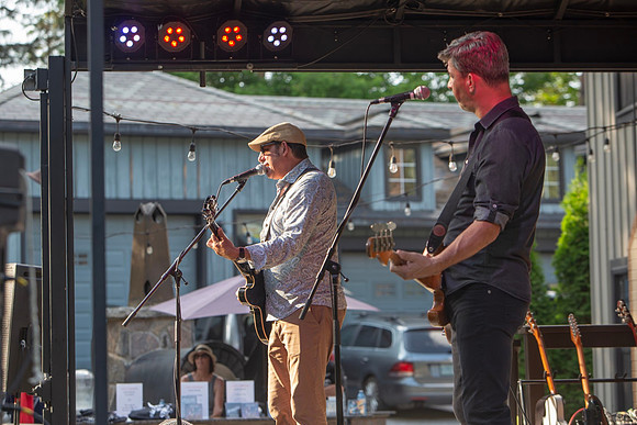Steve Strongman at Blues Holler in Uxbridge