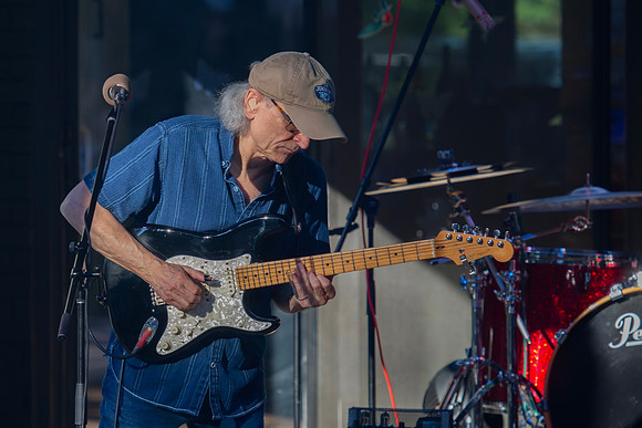 Sonny Landreth at Blues Holler in Uxbridge