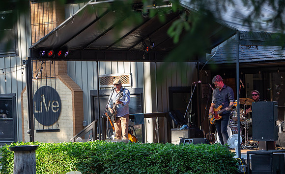 Steve Strongman at Blues Holler in Uxbridge