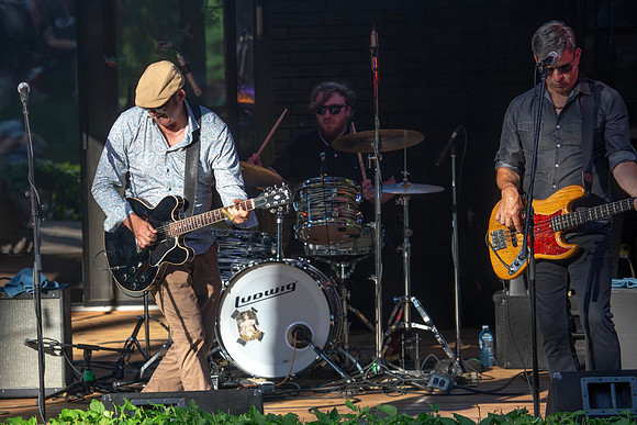 Steve Strongman at Blues Holler in Uxbridge