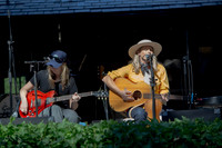 Emily Burgess & Melissa Payne at Blues Holler in Uxbridge