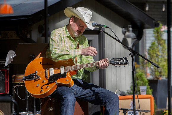 Matt Allen at Blues Holler in Uxbridge