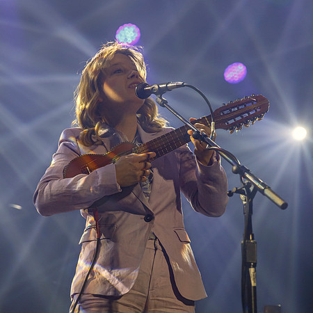 "Basia Bulat", Embrace, History, Rock, Toronto